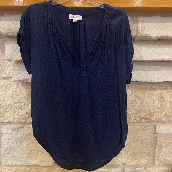 Velvet by Graham & Spencer Top - Picture 1 of 5